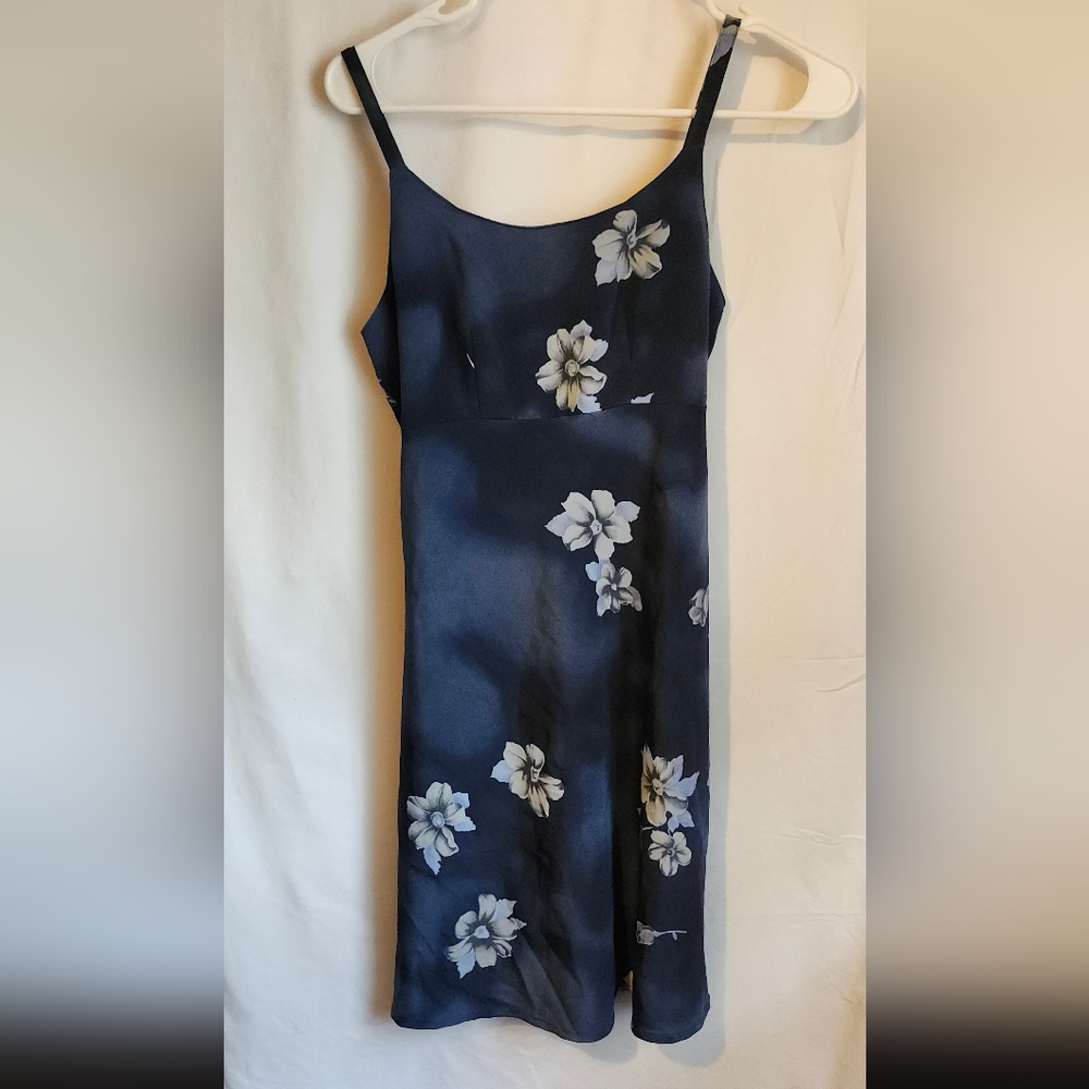 Elegant Floral Dress in Navy